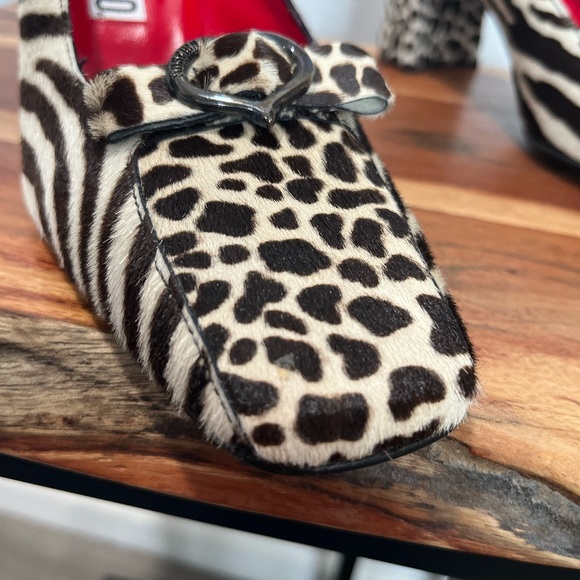 Moschino Pony style calfskin mid heel - Picture 4 of 10